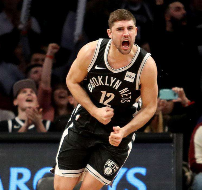 Leyu sports-篮网王牌球员创赛季得分新高，媒体热捧，只是女人.-Leyu sports